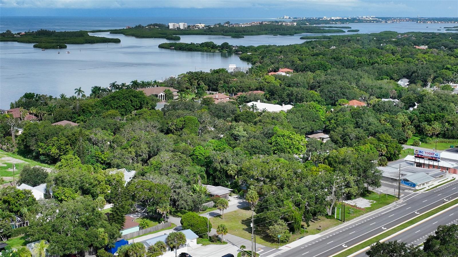 Image 8 of 57 For 51 Tamiami Trail