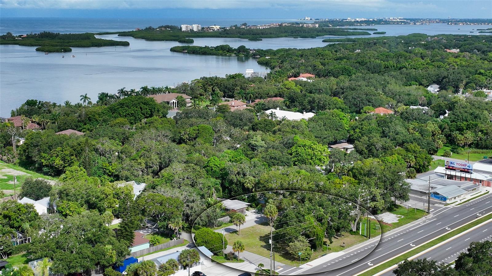 Image 9 of 57 For 51 Tamiami Trail