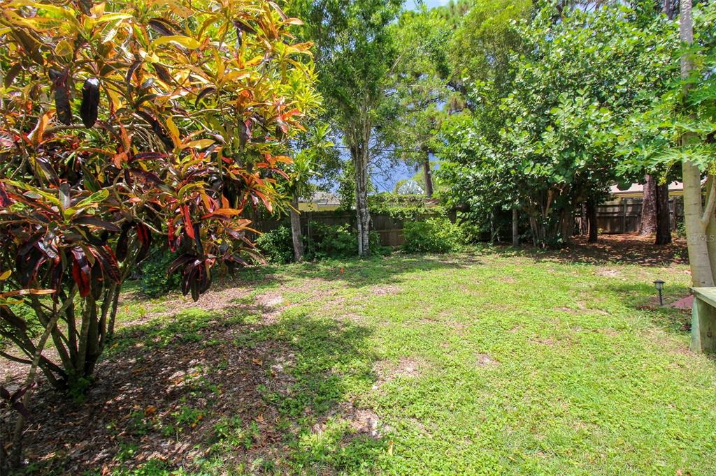Listing photo id 1 for 1116 Royal Road