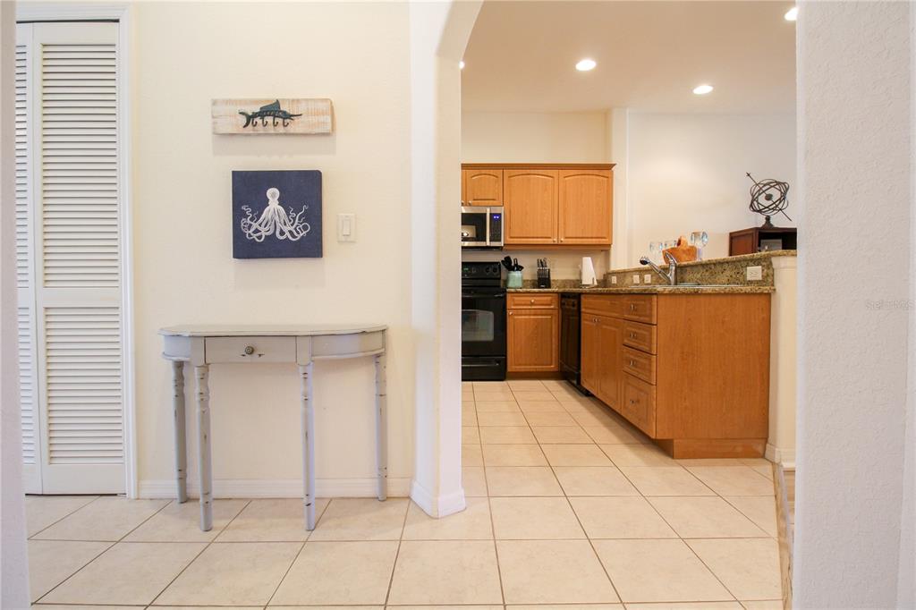 Listing photo id 13 for 101 Natures Way 1202