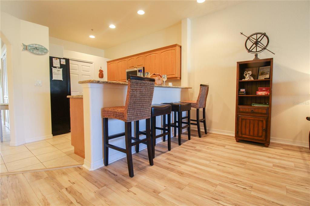 Listing photo id 19 for 101 Natures Way 1202