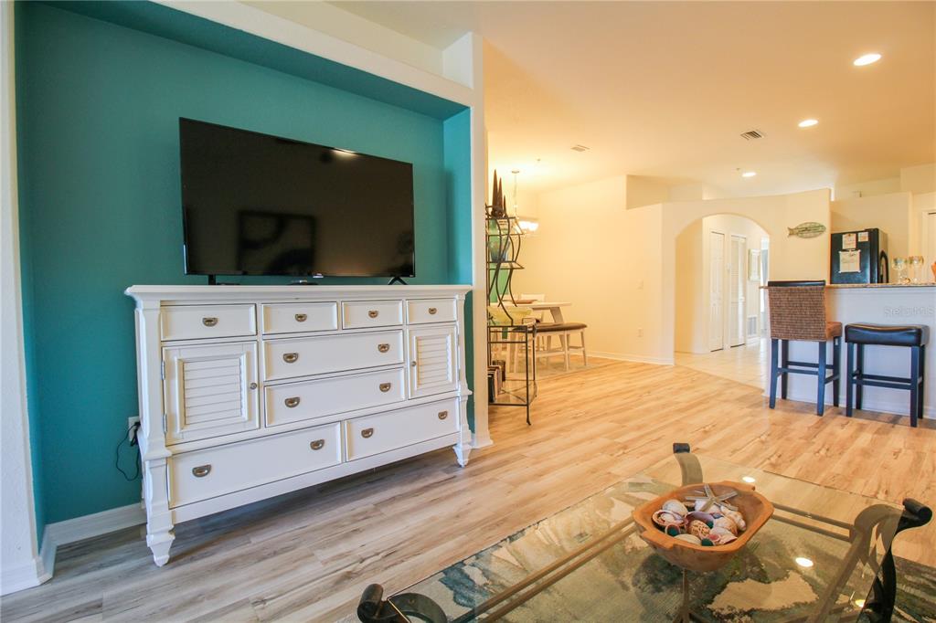 Listing photo id 21 for 101 Natures Way 1202