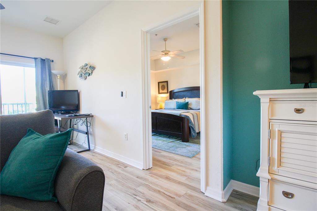 Listing photo id 27 for 101 Natures Way 1202