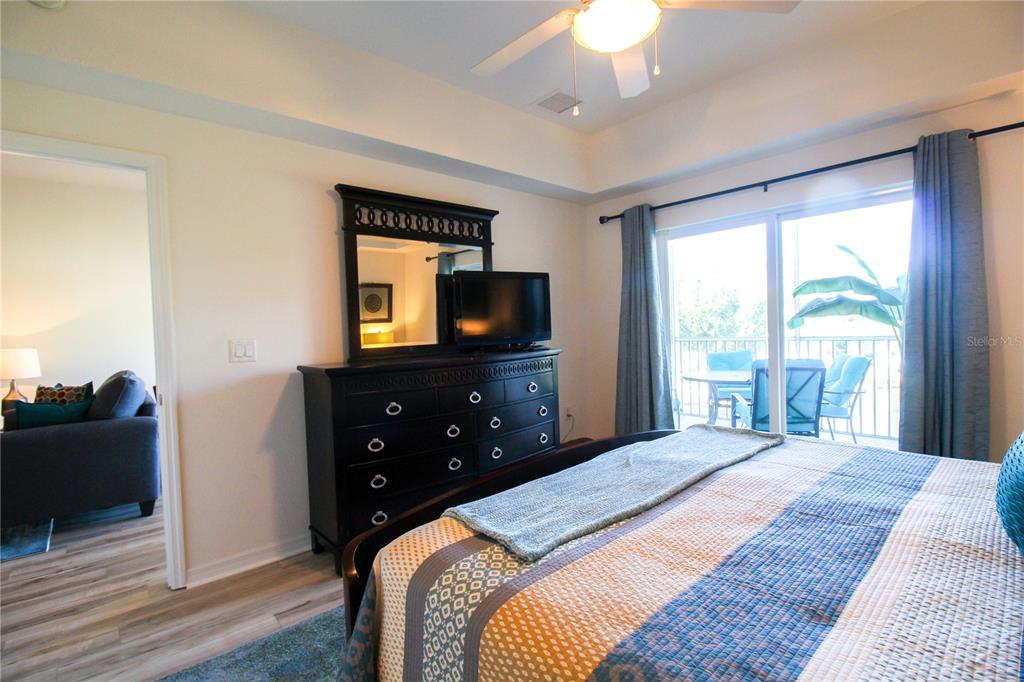 Listing photo id 29 for 101 Natures Way 1202