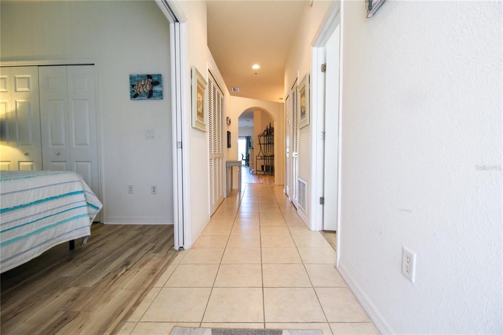 Listing photo id 5 for 101 Natures Way 1202