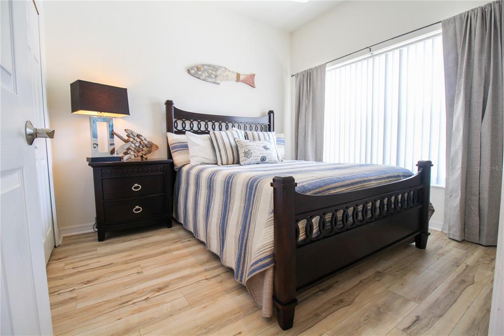 Listing photo id 7 for 101 Natures Way 1202