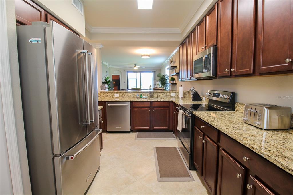 Image 30 of 62 For 16804 Vardon Terrace 108