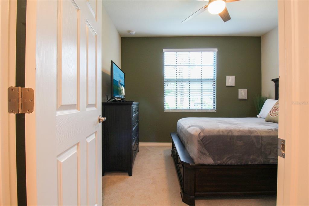 Image 33 of 62 For 16804 Vardon Terrace 108