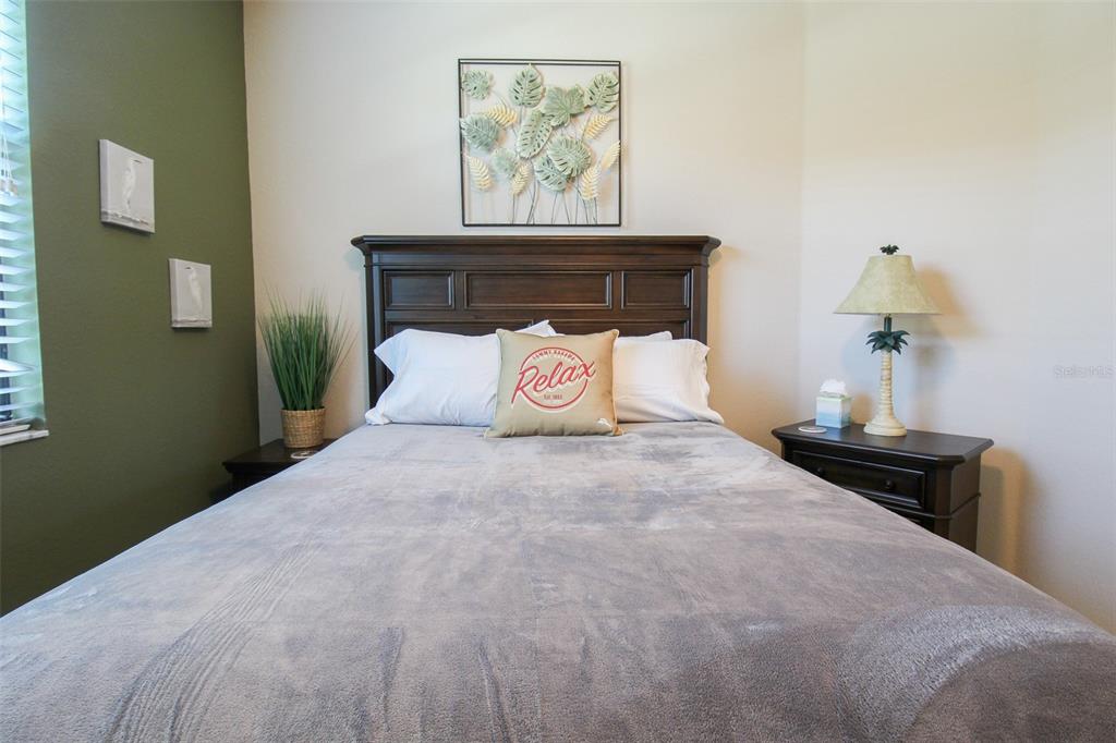 Image 35 of 62 For 16804 Vardon Terrace 108