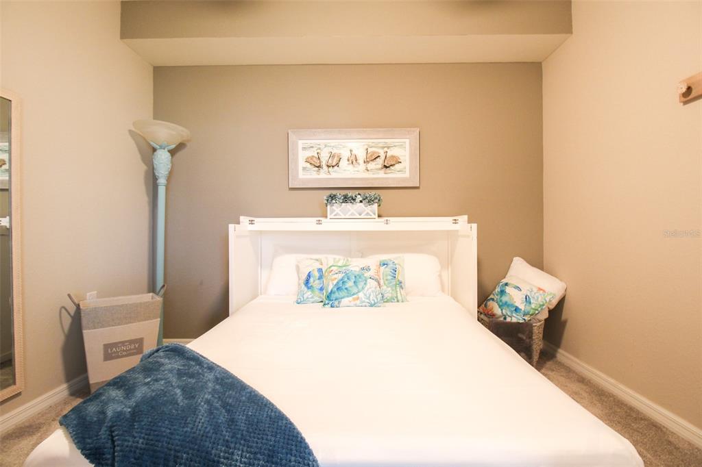 Image 41 of 62 For 16804 Vardon Terrace 108