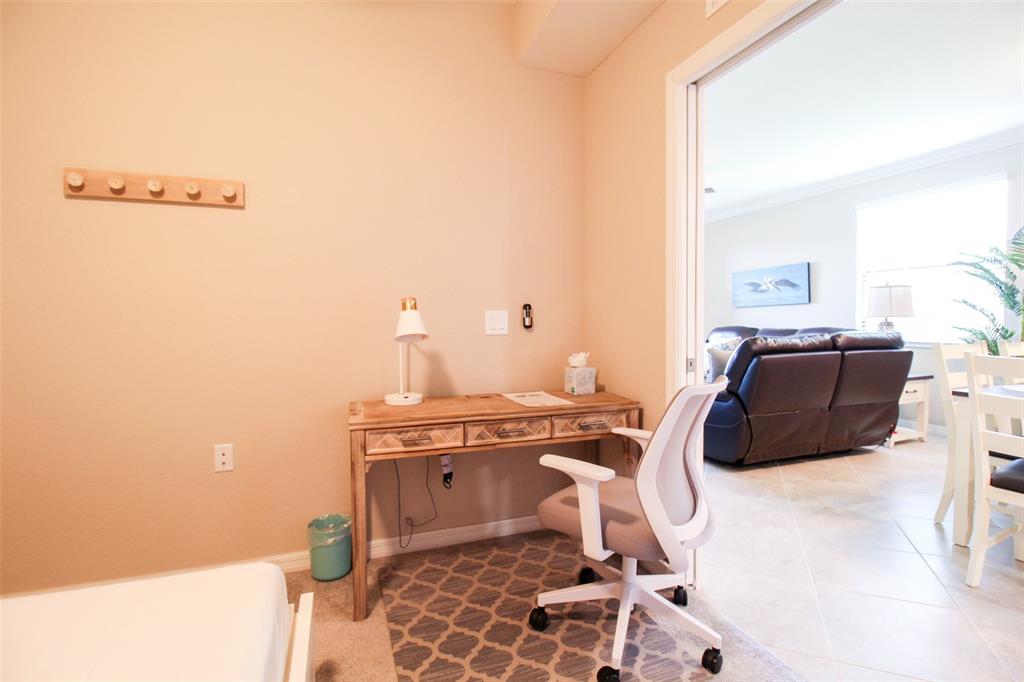Image 43 of 62 For 16804 Vardon Terrace 108