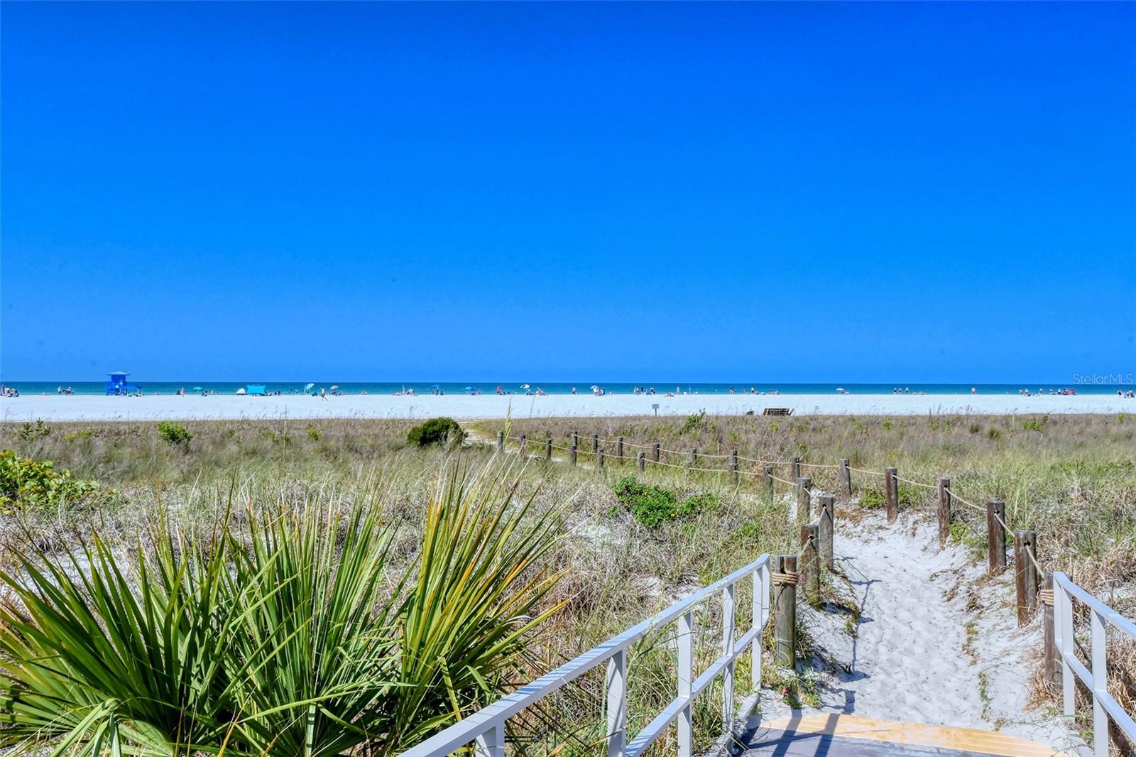 Image 91 of 92 For 8375 Glenrose Way 211