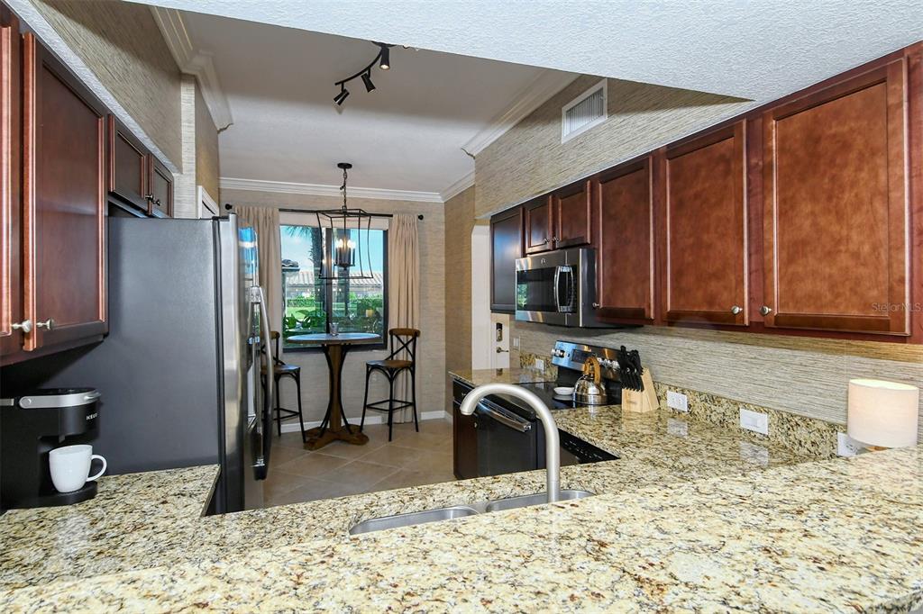 Image 22 of 63 For 16706 Vardon Terrace 105