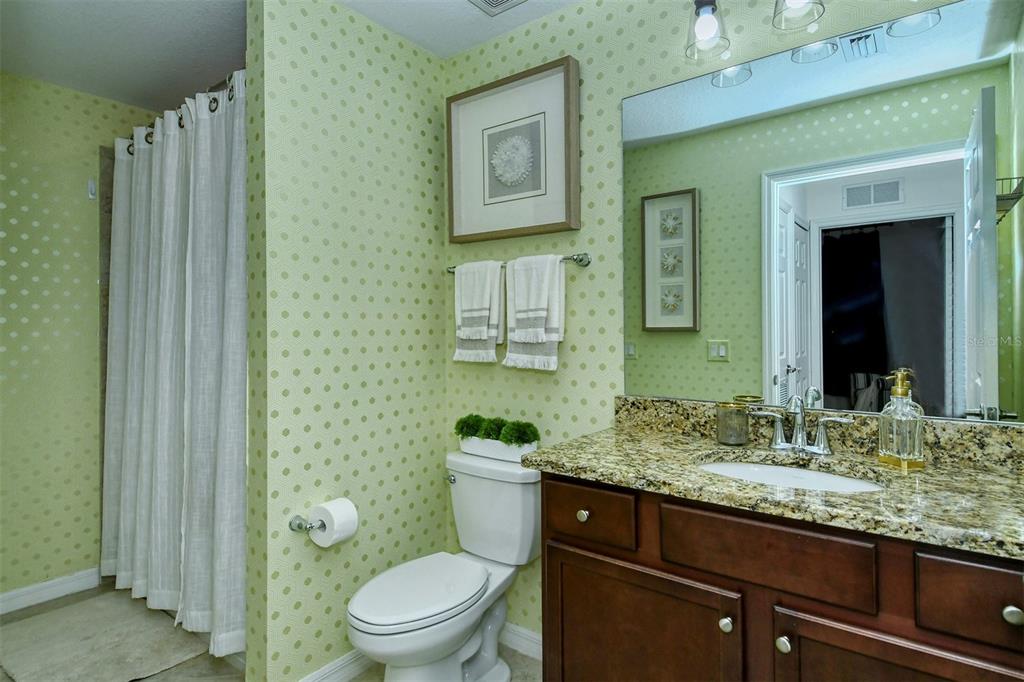 Image 29 of 63 For 16706 Vardon Terrace 105