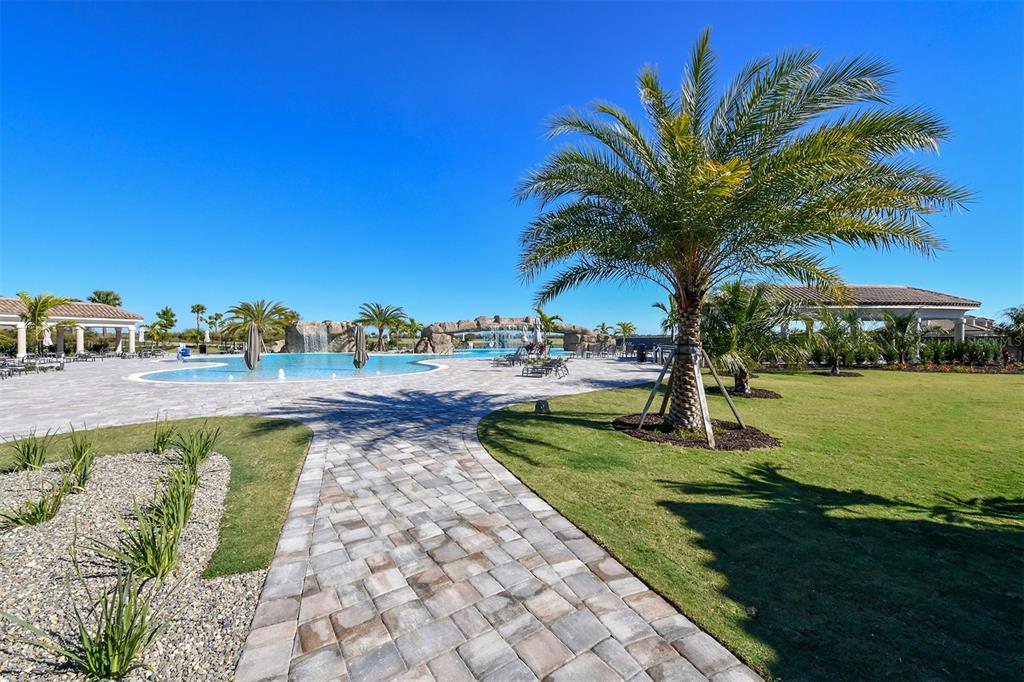 Image 41 of 63 For 16706 Vardon Terrace 105
