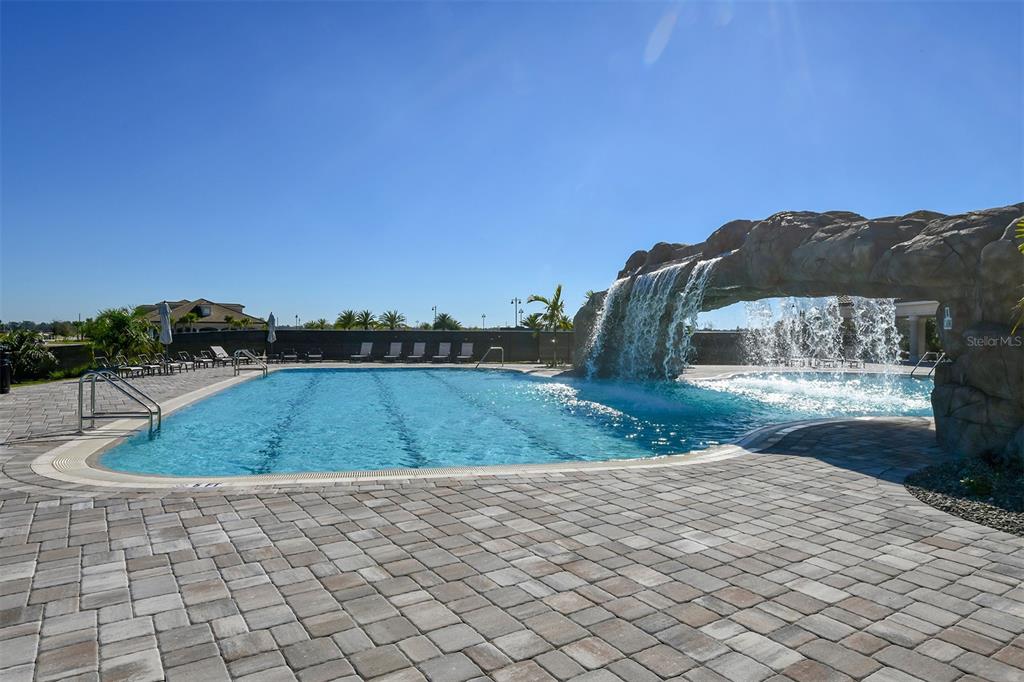 Image 46 of 63 For 16706 Vardon Terrace 105
