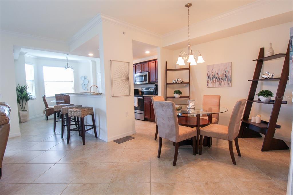 Image 30 of 53 For 16814 Vardon Terrace 102