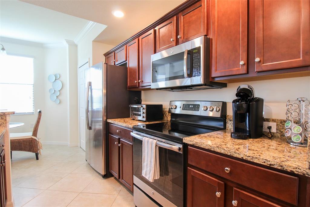 Image 35 of 53 For 16814 Vardon Terrace 102