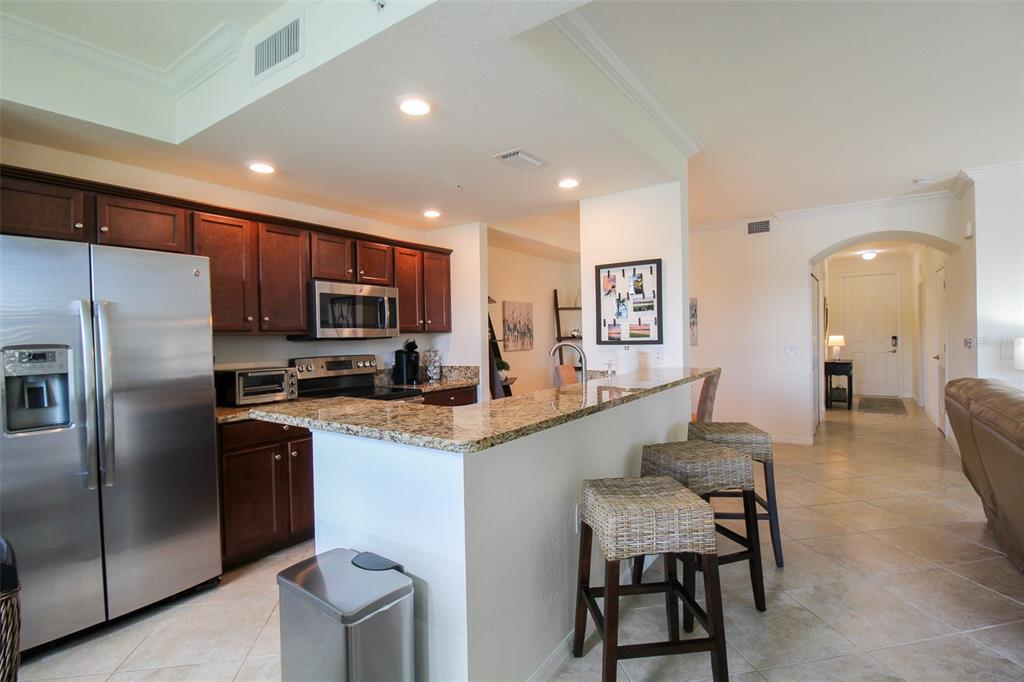 Image 40 of 53 For 16814 Vardon Terrace 102