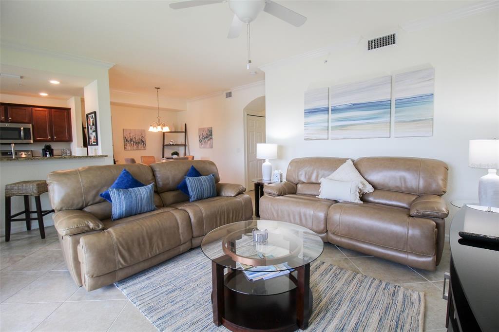 Image 42 of 53 For 16814 Vardon Terrace 102