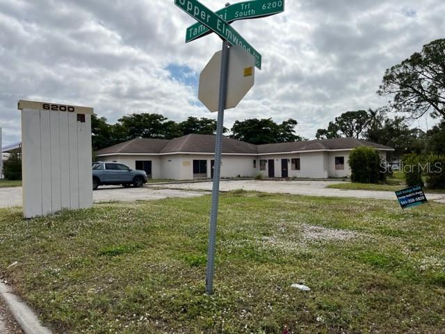 Image 4 of 51 For 6200 Tamiami Trail