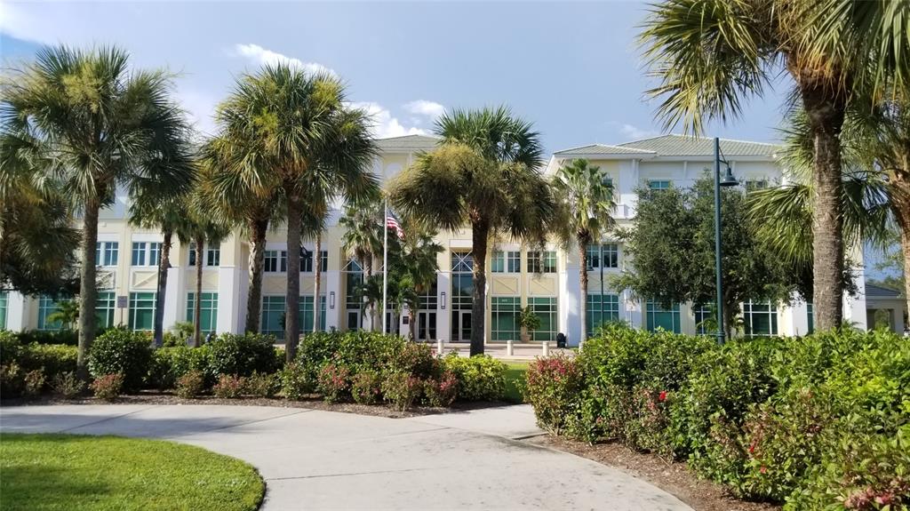 Listing photo id 12 for 1127227518 Spiral Lane