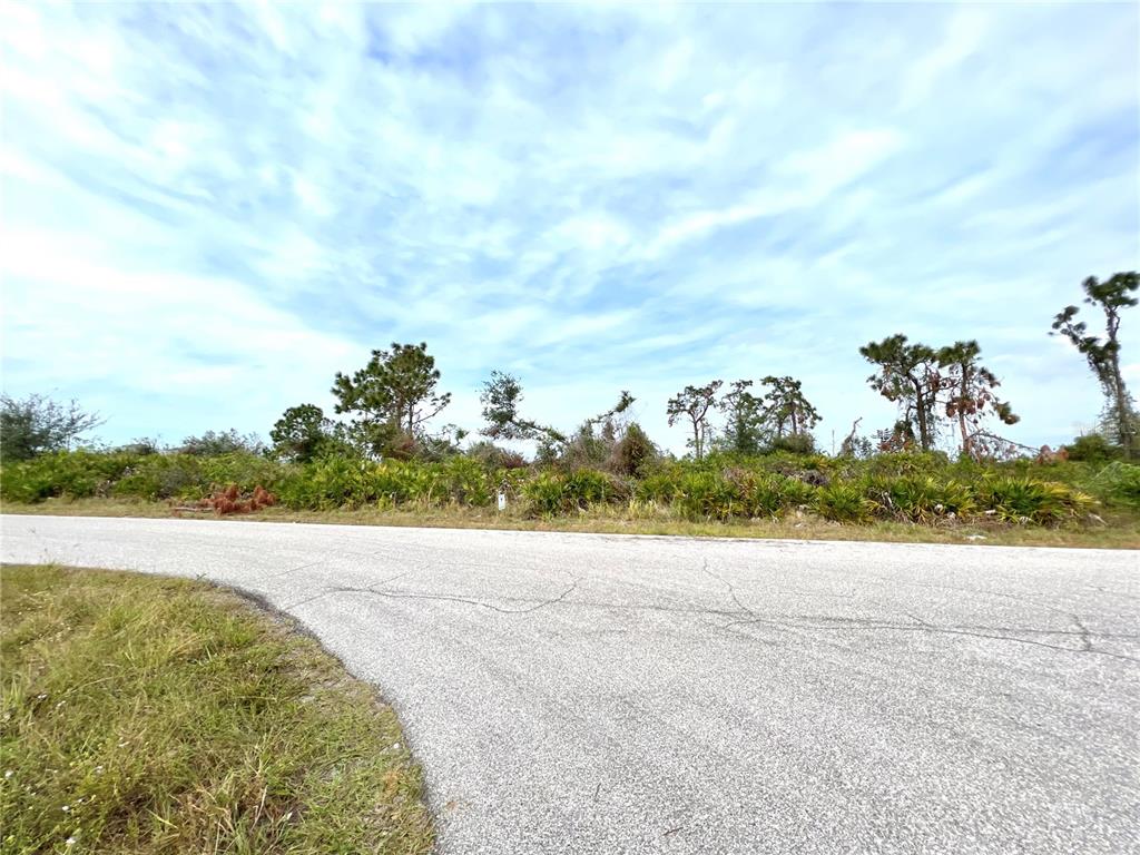 Image 9 of 11 For 12324 Hathaway Terrace