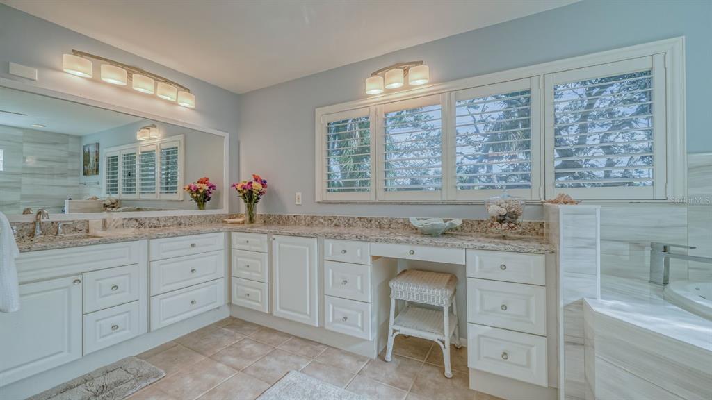 Image 31 of 91 For 6570 Manasota Key Road
