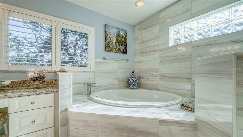Image 33 of 91 For 6570 Manasota Key Road