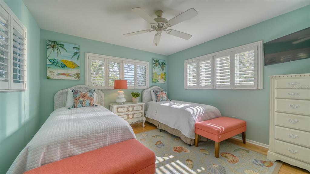 Image 40 of 91 For 6570 Manasota Key Road