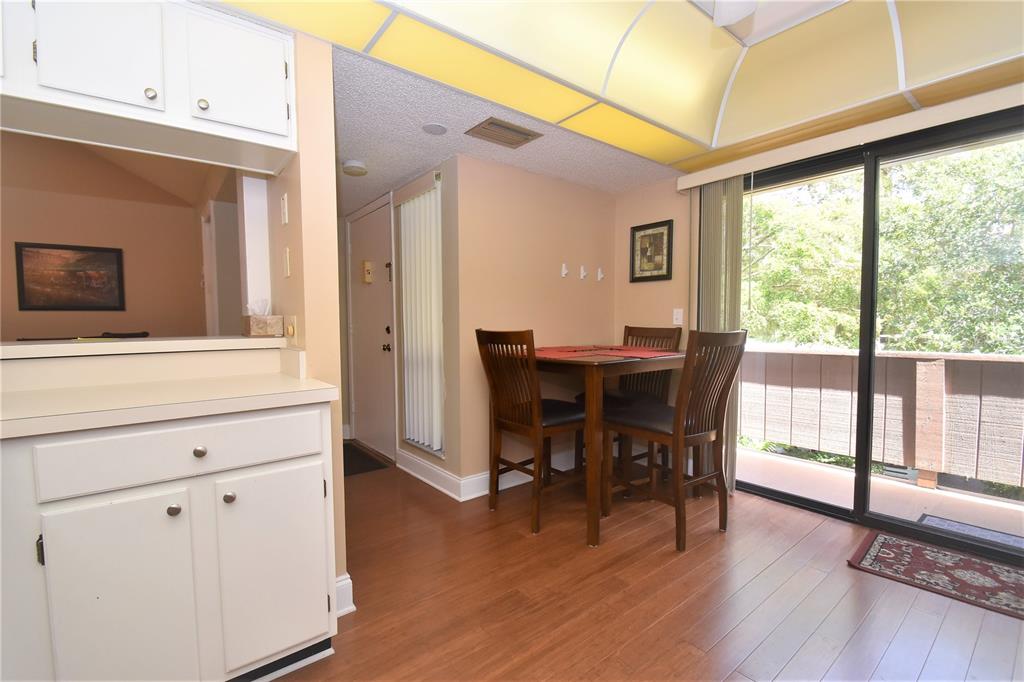 Image 14 of 35 For 1637 Brookhouse Court Br243