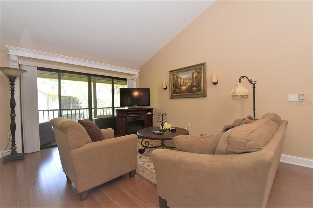 Image 4 of 35 For 1637 Brookhouse Court Br243