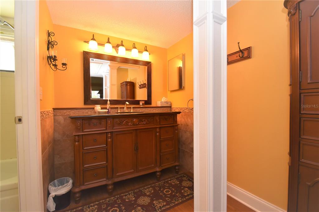 Image 6 of 35 For 1637 Brookhouse Court Br243
