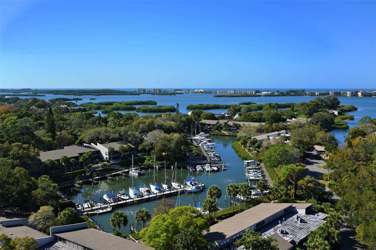 Image 24 of 29 For 1511 Pelican Point Drive Ba180