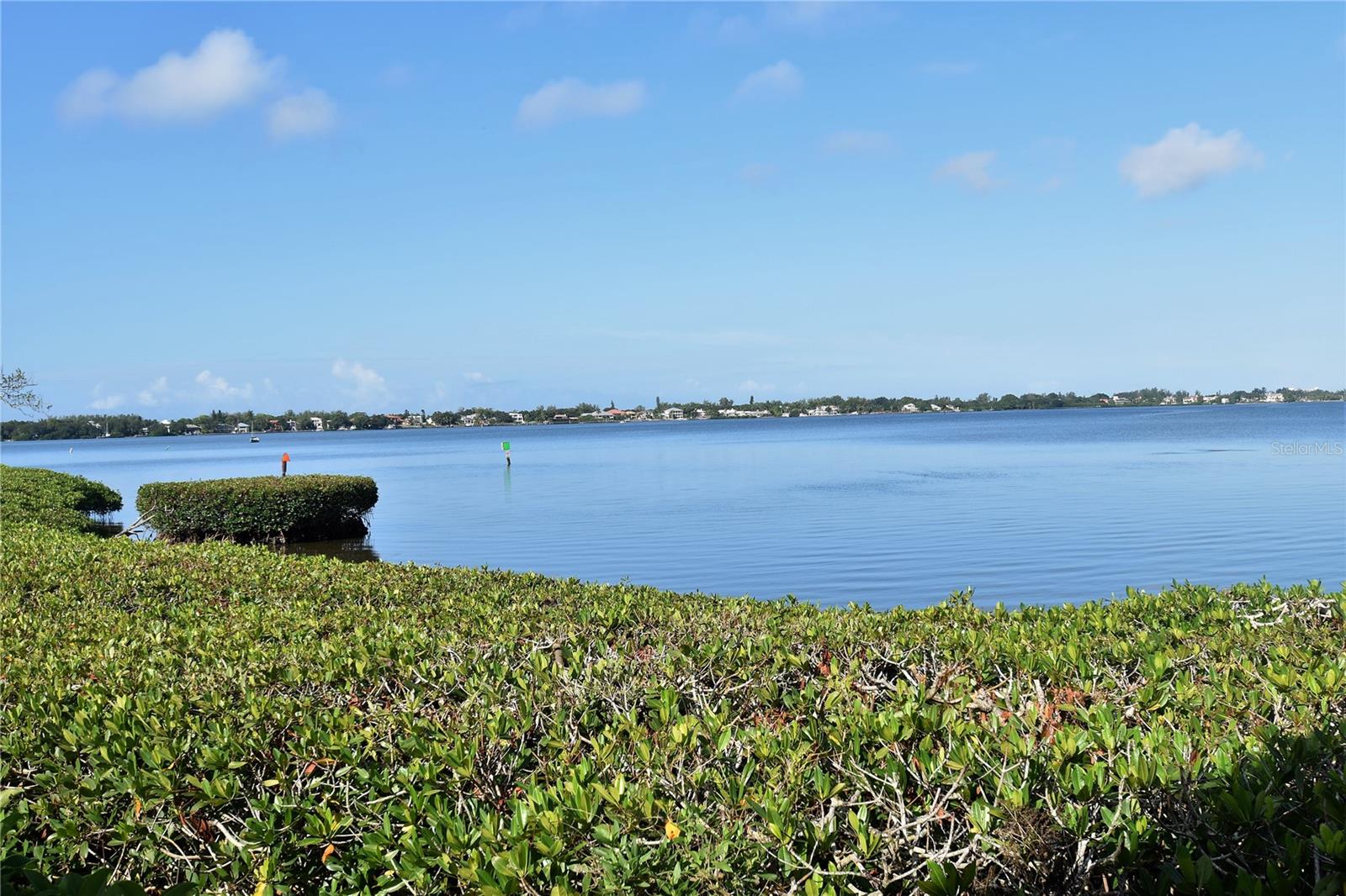 Image 4 of 29 For 1511 Pelican Point Drive Ba180