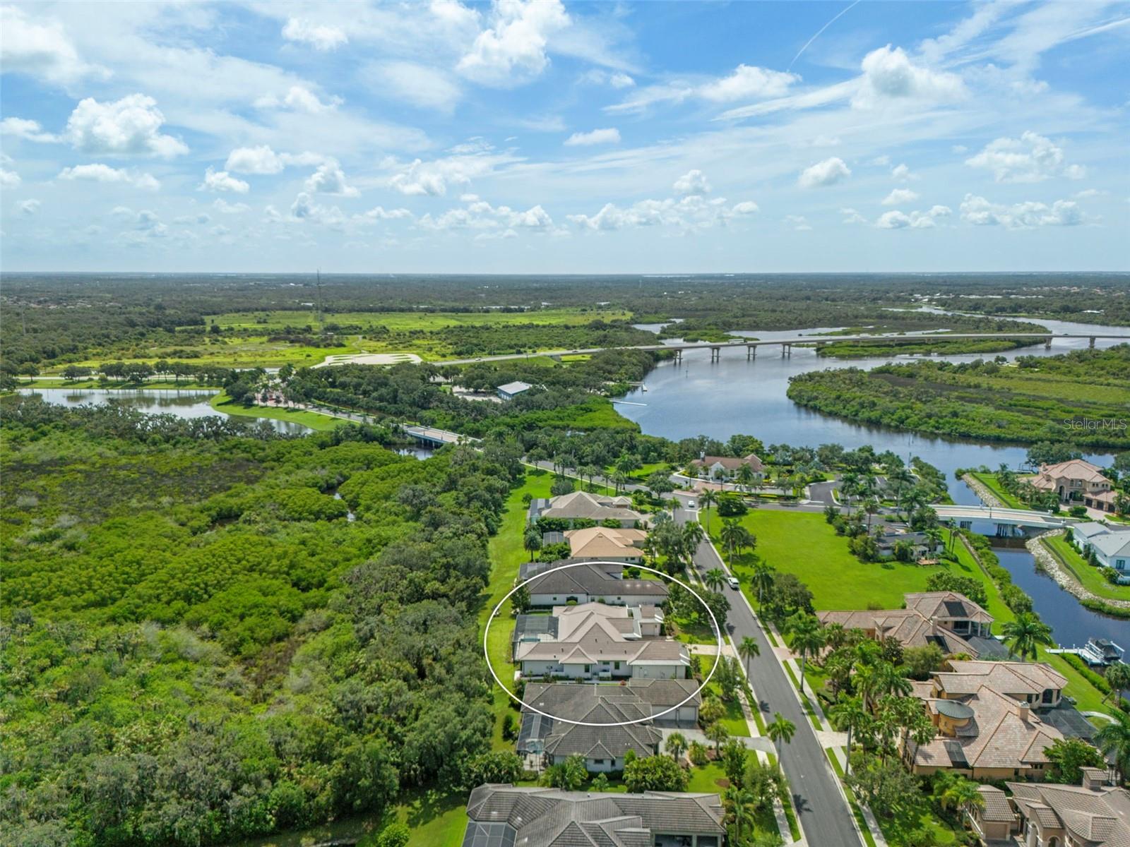 Listing photo id 6 for 11826 River Shores Trail