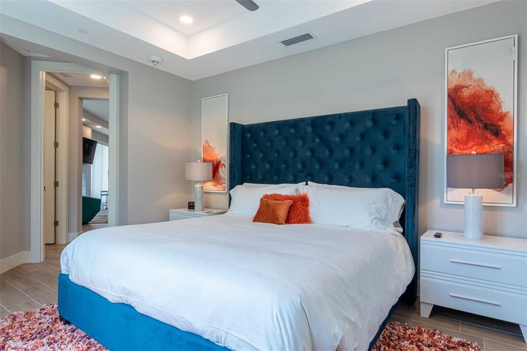 Image 5 of 27 For 1140 Seaside Drive 101