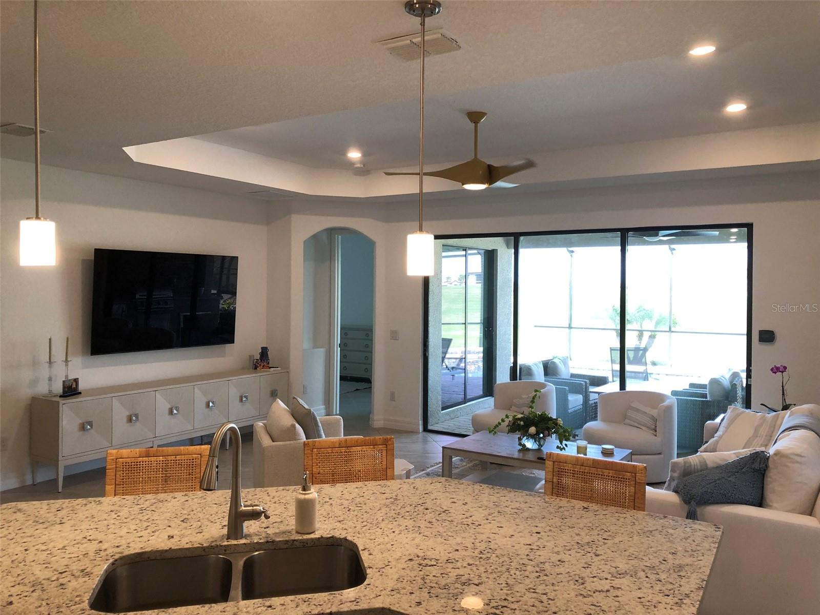 Image 12 of 37 For 5720 Cheech Glen