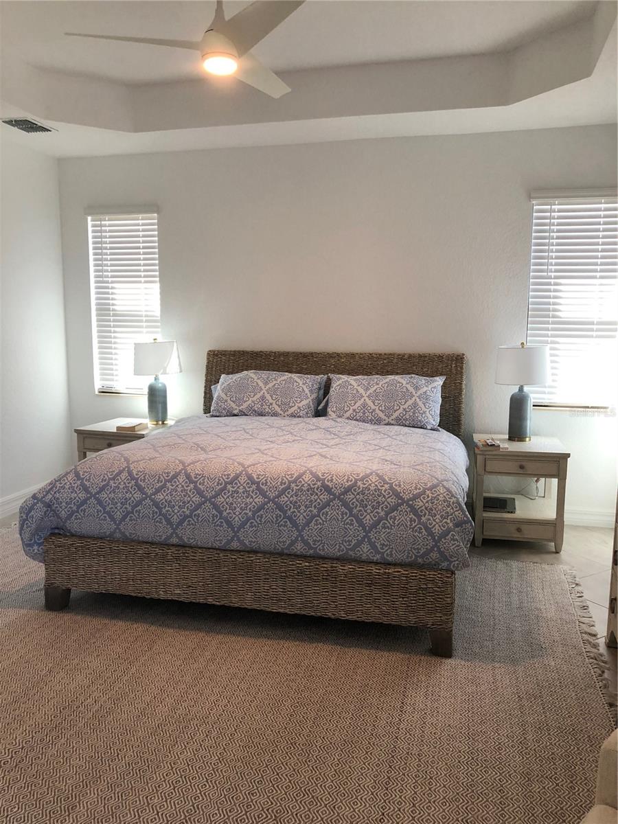 Image 24 of 37 For 5720 Cheech Glen