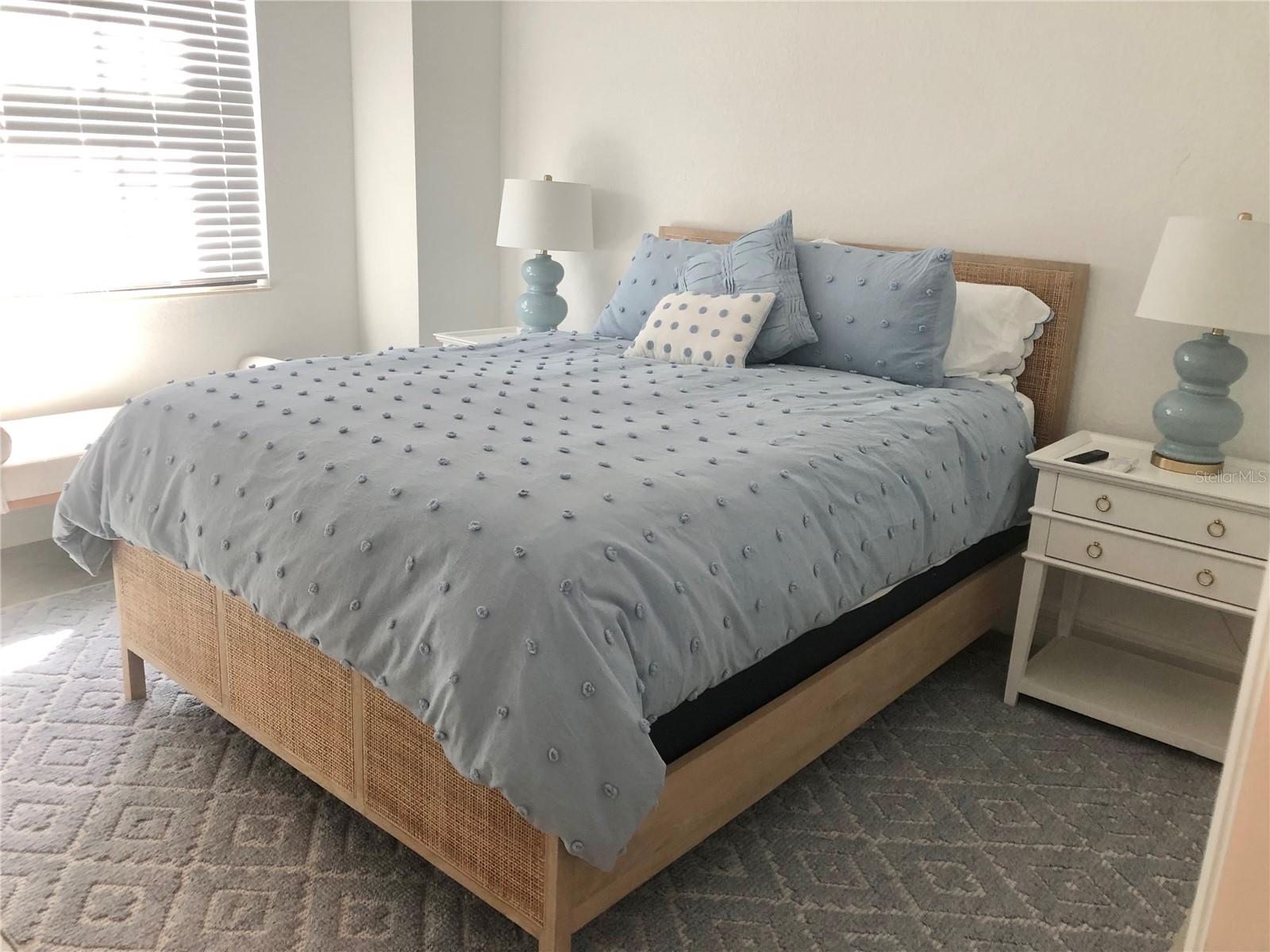 Image 28 of 37 For 5720 Cheech Glen