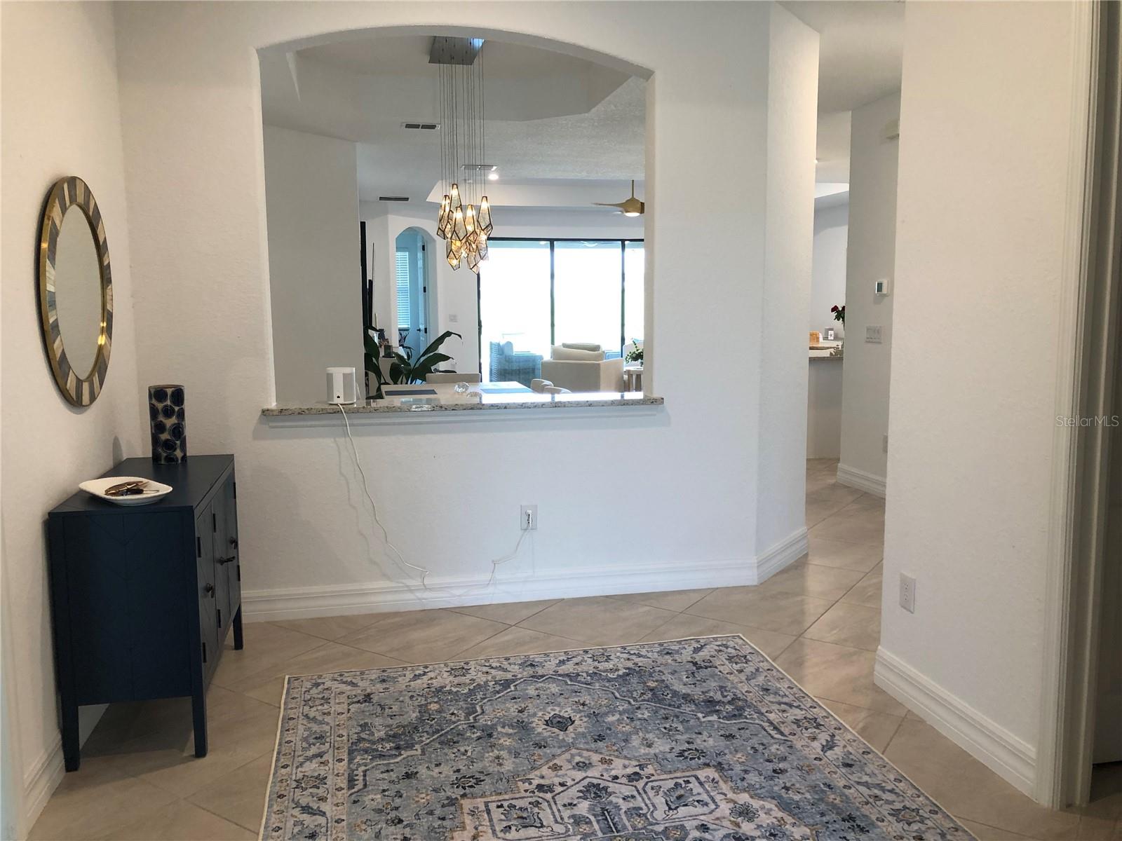 Image 3 of 37 For 5720 Cheech Glen