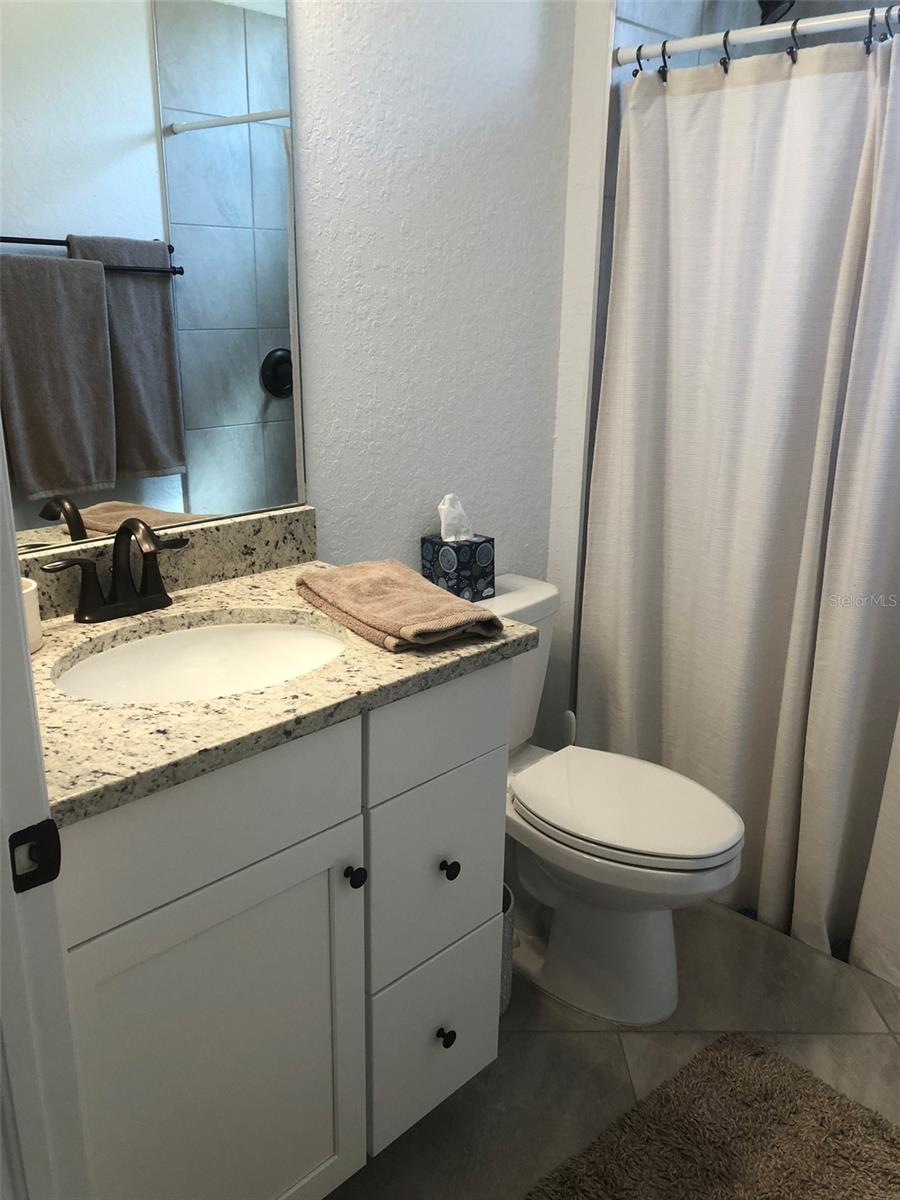 Image 33 of 37 For 5720 Cheech Glen