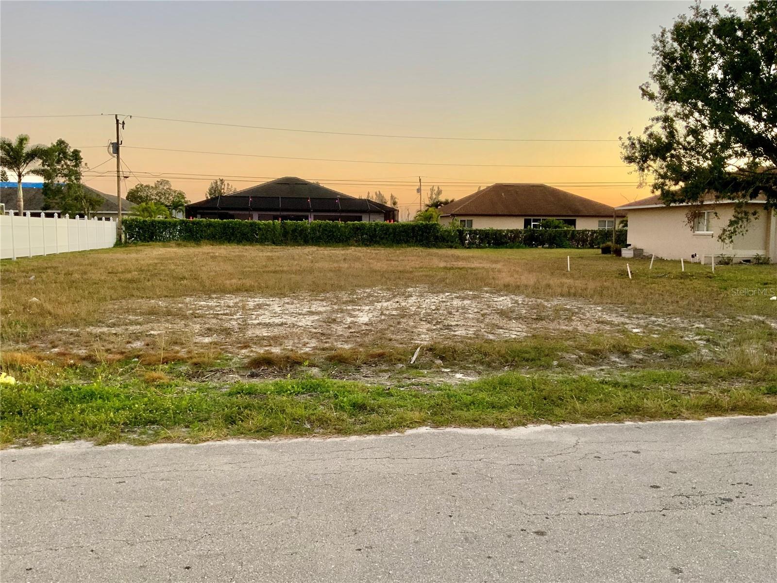 Image 4 of 6 For 312 19th Lane