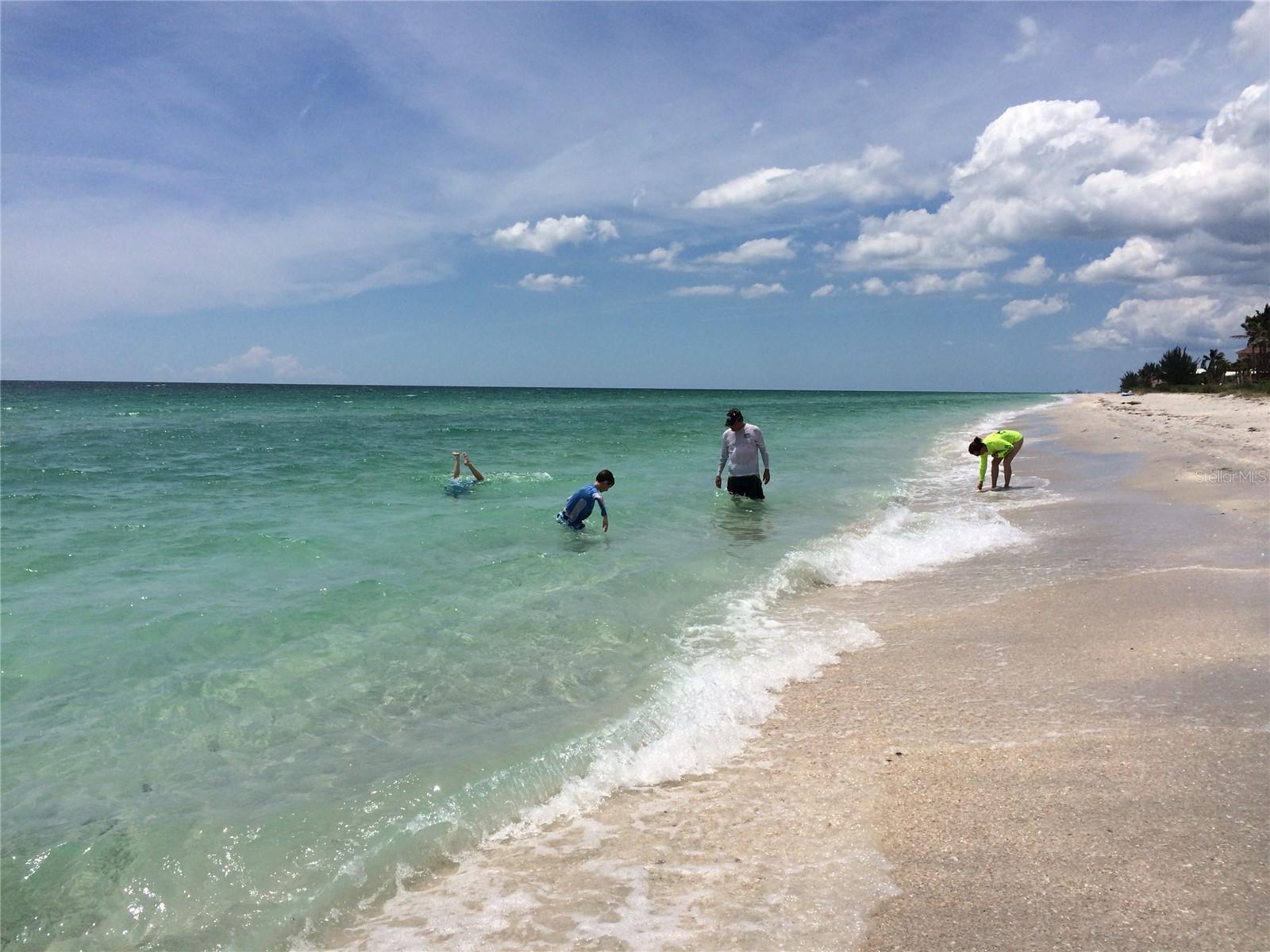 Image 4 of 40 For 2709 Casey Key Road