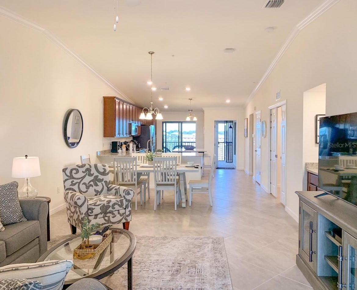 Image 6 of 40 For 5710 Palmer Circle 202