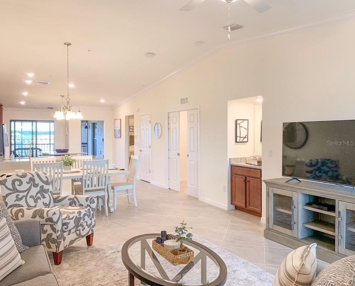Image 7 of 40 For 5710 Palmer Circle 202