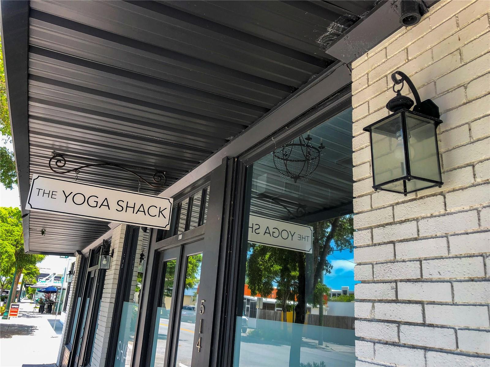 Image 23 of 27 For 430 Kumquat Court 510