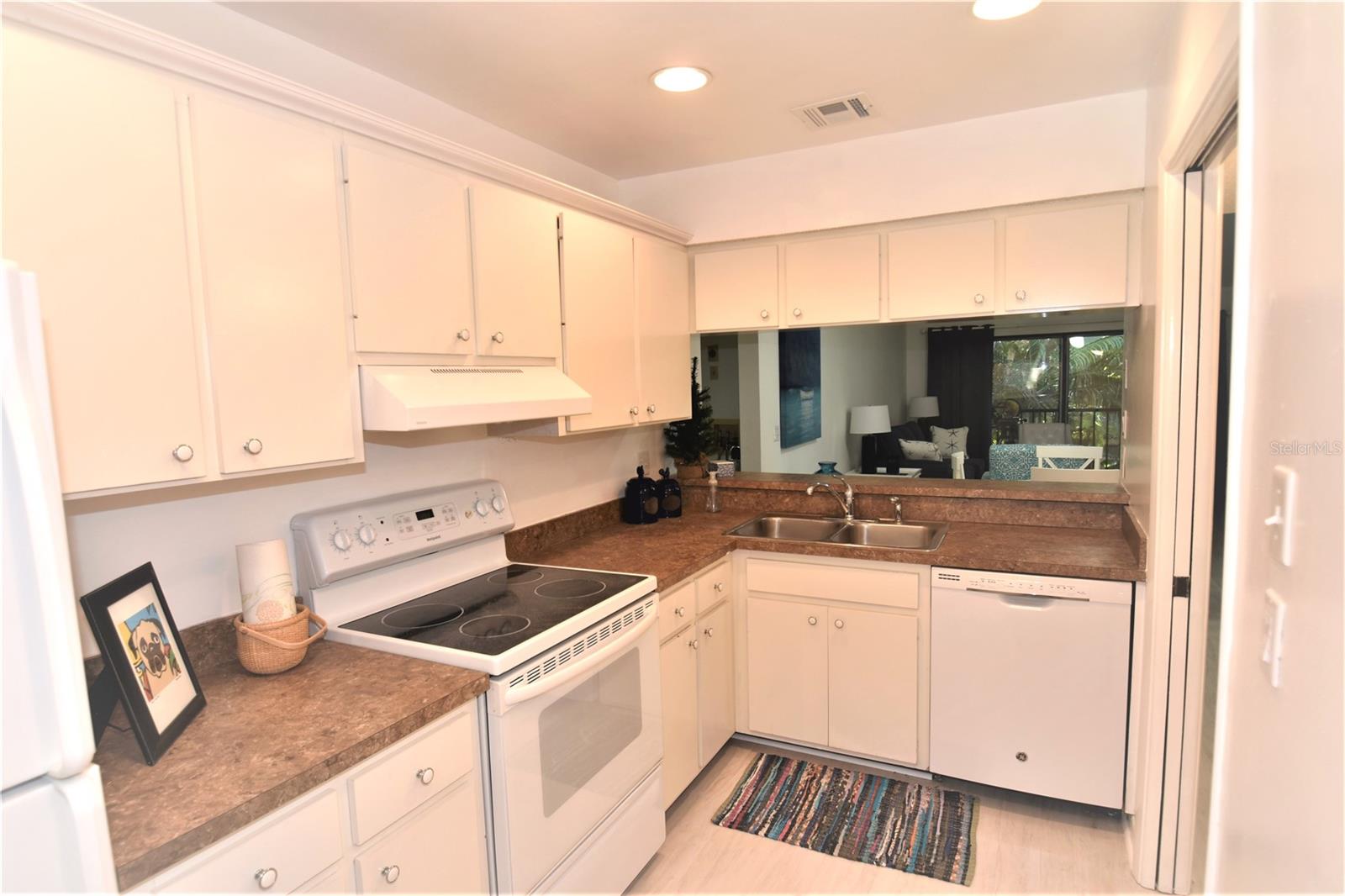 Image 2 of 26 For 1709 Pelican Cove Road Gl446
