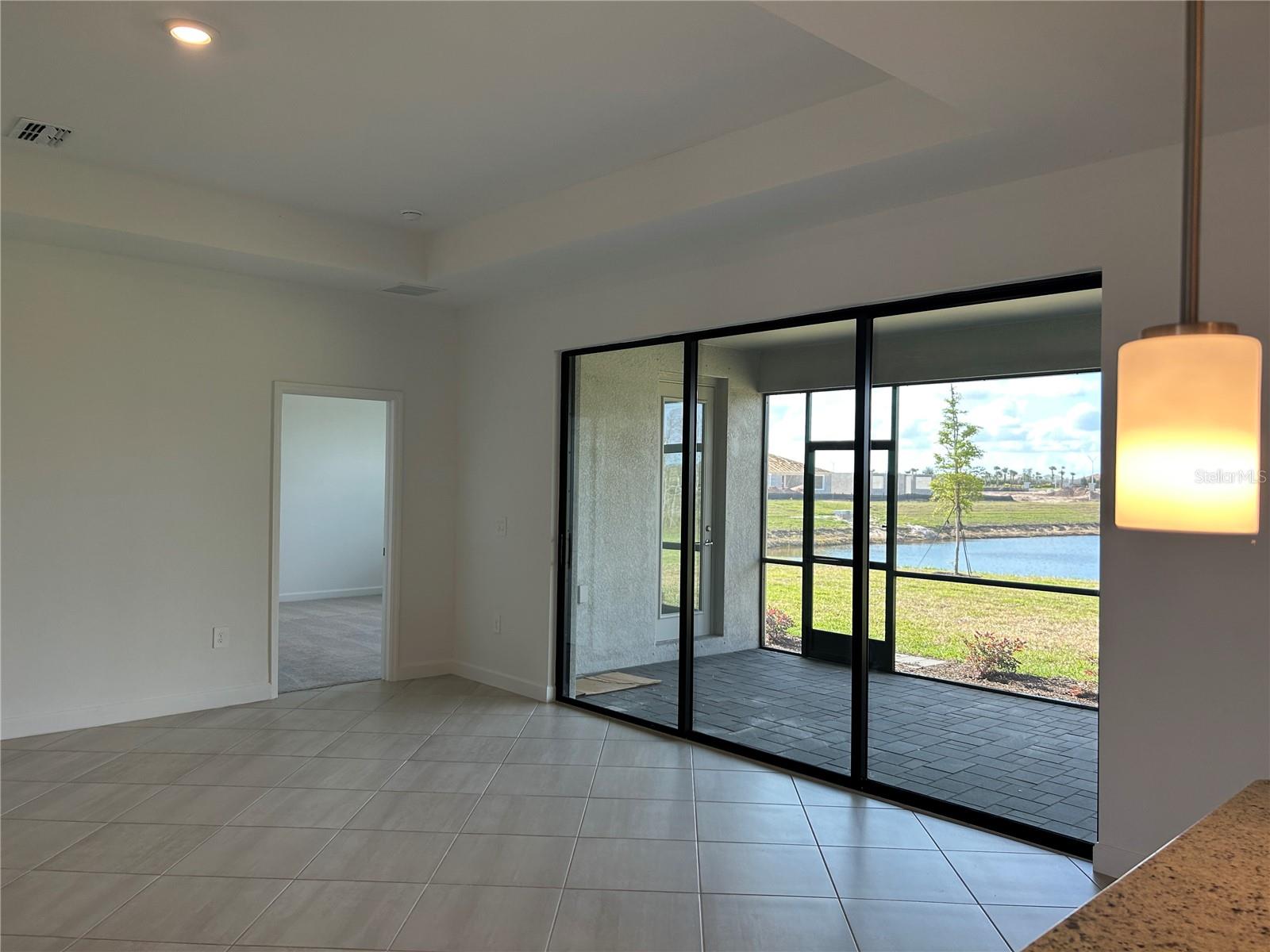 Image 13 of 35 For 15513 White Linen Drive