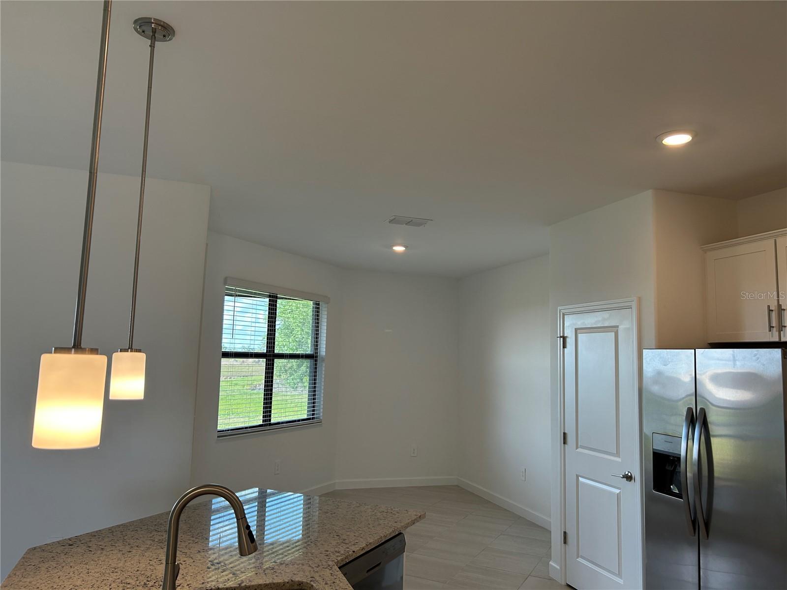 Image 15 of 35 For 15513 White Linen Drive